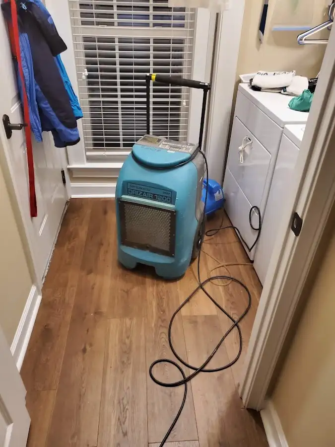 Commercial dehumidifier deployed for Flood Damage Cleanup in Woods Creek